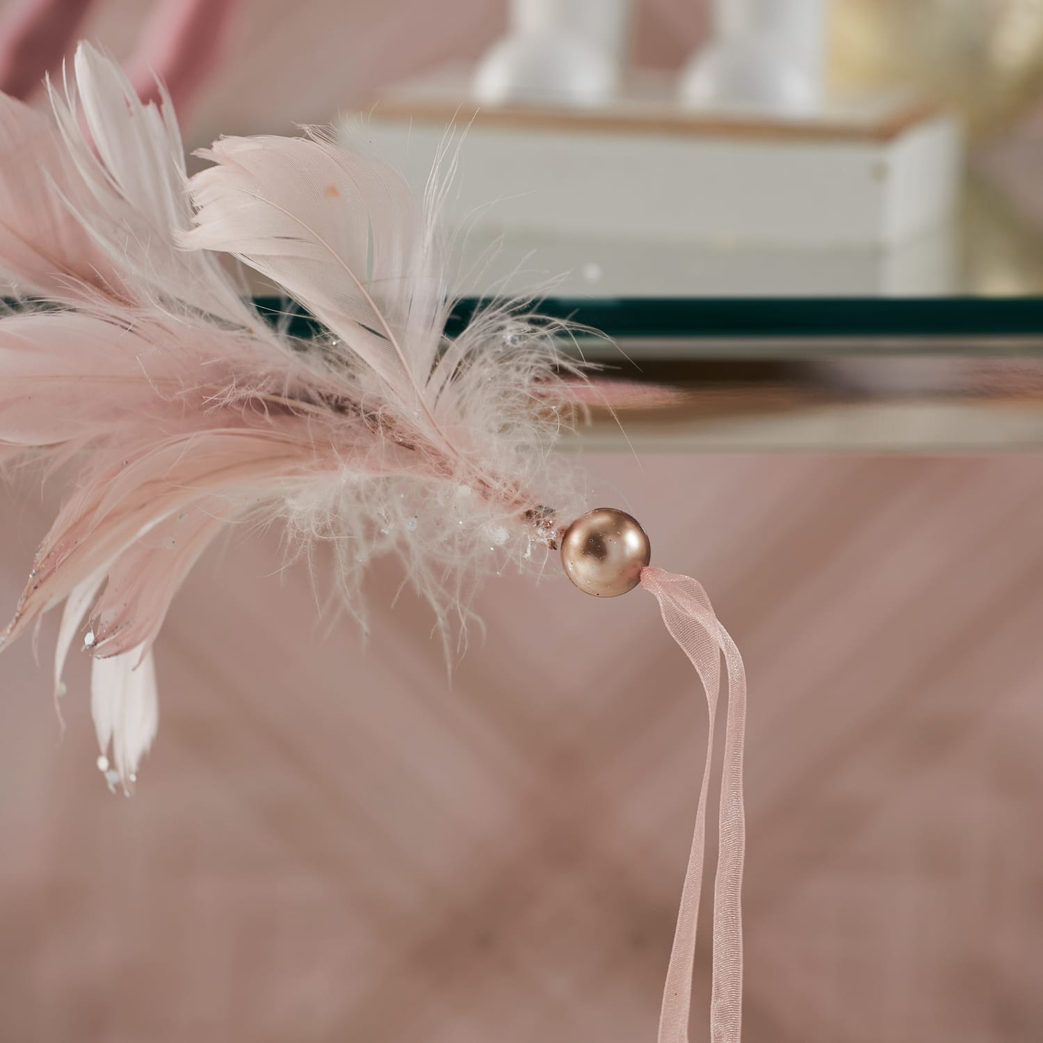 Festive Feeling Feather Garland, product image 6